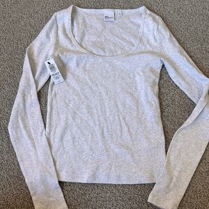 Aritzia Homestretch scoopneck Heather cloud size small